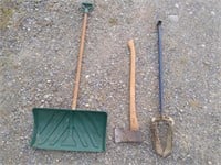 Hand tools - axe snow shovel diggers