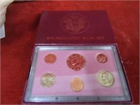 1993 Uncirculated Bank coin set.