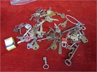 Lot of Vintage & antique misc. keys & locks.