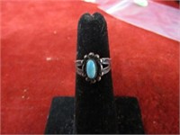 Sterling Silver ring. Turquoise.