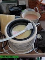 FLAT OF WAX BURNERS- SOME POSSIBLY SCENTSY