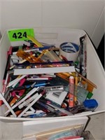 LOT SHARPIE MARKERS- HI LITERS & RELATED