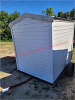 6x8 Drop-down Portable Fish House on Trailer