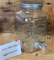 Beverage Jar w. Dispensing Spout and Lid