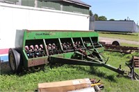 GREAT PLAINS SOLID STAND 13' DRILL W/ PRESS WHEELS