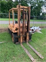 HYSTER 5,000 LB, FORKLIFT