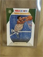 2020 NBA Hoops Giannis Antetokounmpo Card