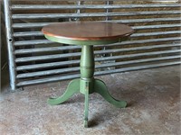 Circular Wooden End Table Natural / Green Finish
