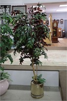 ARTIFICIAL TREE WITH PLASTIC POT 81"
