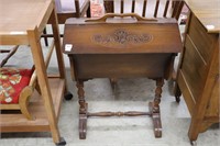 ANTIQUE SEWING BOX WITH CONTENT