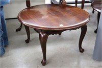 SMALL ROUND COFFEE TABLE 28"X15"