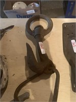 Metal hook/hanger