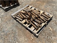 PALLET OF ROUND TRENCH BOX PINS