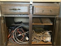 Contents of drawers & cupboards