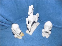 horse and 2 basset hound figurines