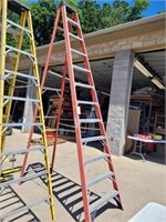 WERNER 12' FIBERGLASS STEP LADDER