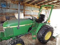 John Deere 790 4-Wheel Drive Tractor