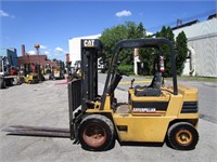 Caterpillar V50E 5000 lb Forklift