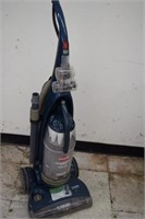 Bissell Vacuum (powers on)(needs belt)