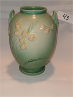 Roseville Green Lxia Vase Pottery