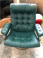 Stressless Leather Chair: Scandinavian