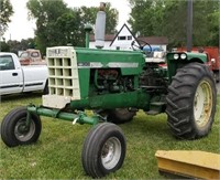 Oliver 1800 Gas Tractor- Uses Oil