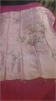Pink silk with roses twin size bedspread could