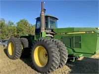 8720 John Deere 4 wheel drive tractor