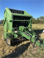 John Deere 510 round baler field ready