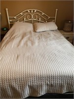 White Metal Queen Size Bed