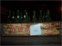 7 Up wooden crate with 21 bottles