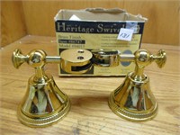 Heritage Swivel Brass Holders