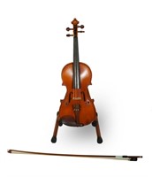 Cased Otto Benjamin Model MA300 Violin