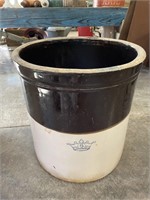 6 GAL STONEWARE CROWN CROCK