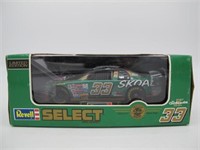 REVELL COLLECTIONS CHEVY STOCK CAR 1/24 SCALE