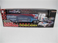 RACING CHAMPIONS TRANSPORTER W/ CAR 1/64 SCALE