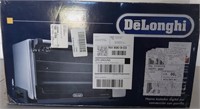 804 - DE LONGHI TOASTER OVEN IN BOX