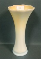Imperial MG/MG Smooth Panels Vase