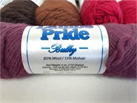 x19 Brown Sheep Co. Lamb's Pride Bulky Yarn