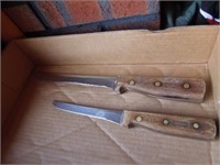 2 Chicago Cutlery knives