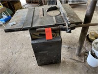 Model 10 Homecraft table saw 13 amps