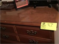 6 drawer dresser w/ mirror 52" x 18"deep x 30" tal