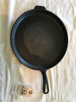 11" cast iron griddle (no name, made in USA)