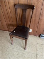 Old oak kitchen “T” back chair