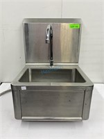 Wall Mount Handwash Sink W/ Knee Operation