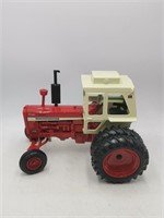 IH 1256 tractor summer toy show collector 1/16