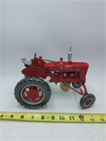 Precision farmall MV tractor 1/16