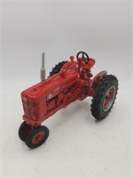Farmall super MTA tractor  1/16