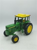 JD 4620 diesel tractor 1/16