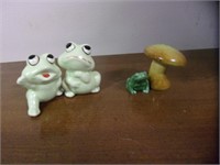 2 Frog Sets of Salt & Pepper Sets